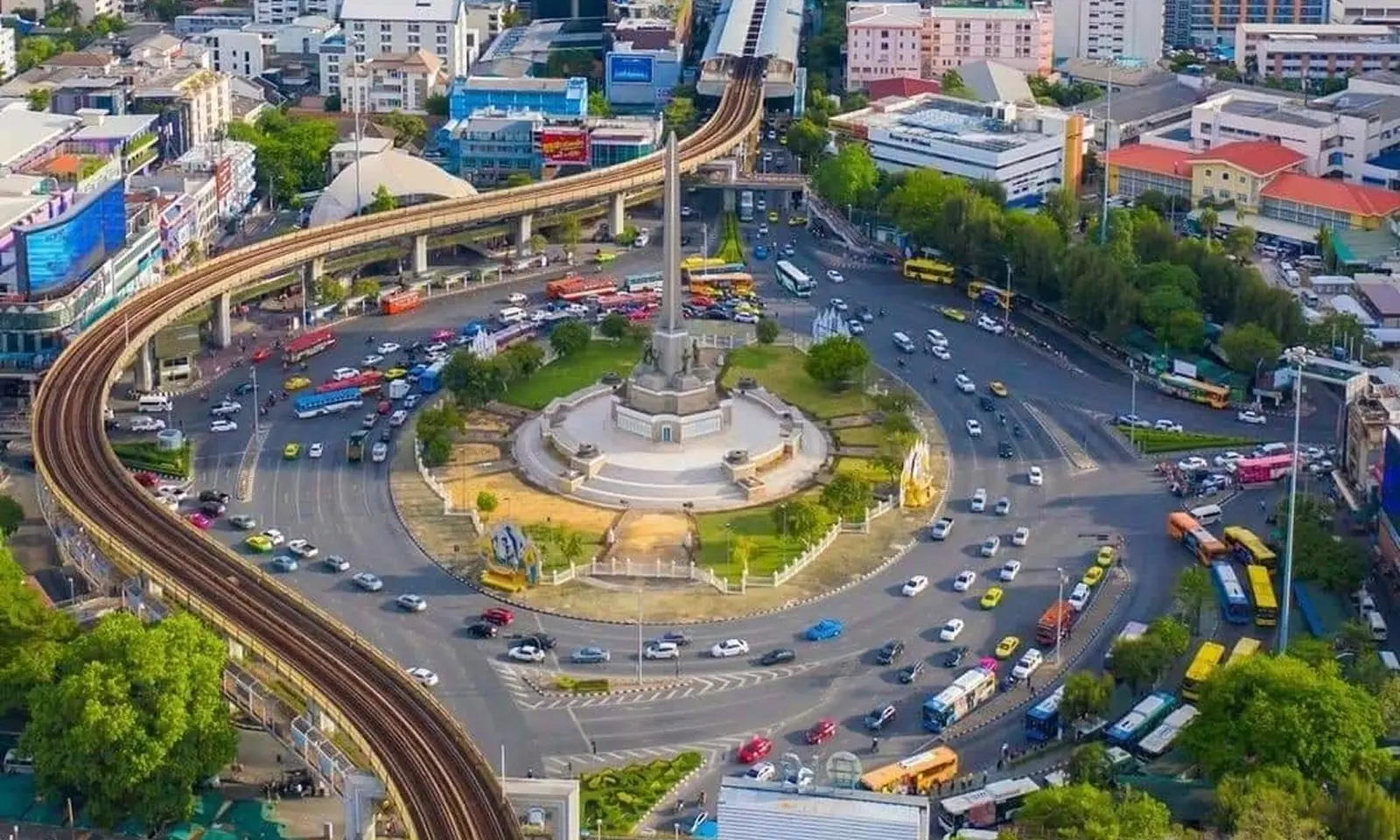 بازسازی گسترده میدان پیروزی بانکوک پس از ۲۰ سال