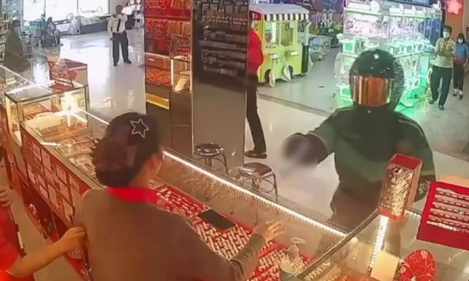 سرقت مسلحانه طلا به ارزش ۸٫۴ میلیون بات در تایلند